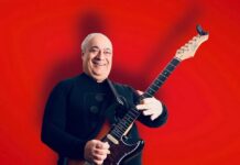 GIBO SIGNATURE, per l’artista catanese una chitarra 10 e lode